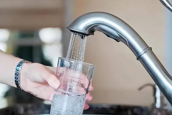 自來水檢測(cè)項(xiàng)目和標(biāo)準(zhǔn)是什么？自來水檢測(cè)一次需要多少錢？